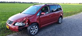 Vrakbiler auto Volkswagen Touran 1.9 tdi 2003/3