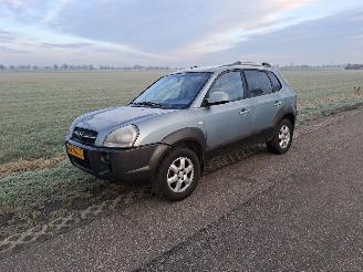 krockskadad bil auto Hyundai Tucson 2.0 CRDI 2004/6