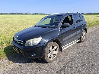 Schadeauto Toyota Rav-4 2.2 D-4D Cat 2006/3