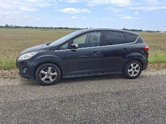 Vaurioauto  passenger cars Ford C-Max 1.6 TDCI 2013/9