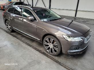 Damaged car Volvo V-90 2.0 T6 251-KW Automaat AWD Inscription 2022/7