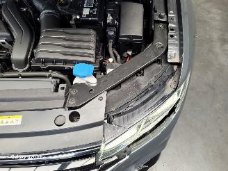 Volkswagen Tiguan 1.5 TSi 110-KW DSG R-LINE 2-WD picture 11