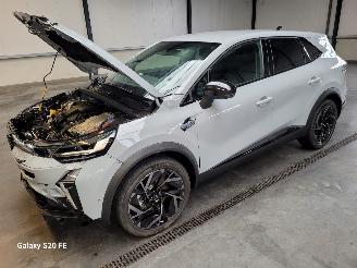 damaged passenger cars Renault Symbioz 1.6 e-Tech 105-KW Automaat Alpine 2025/4