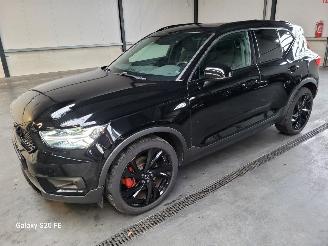 Damaged car Volvo XC40 2.0 T5 182-KW Automaat AWD R-Design Panoramadak 2018/4