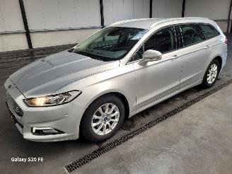 Vaurioauto  passenger cars Ford Mondeo Wagon 1.5 EcoBoost 118-KW 6-Bak Titanium 2016/4