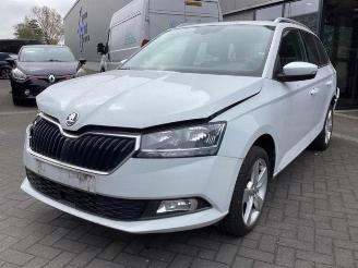 Coche siniestrado Skoda Fabia Fabia III Combi (NJ5), Combi 5-drs, 2014 / 2022 1.0 TSI 12V 2020/7