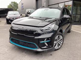 Vrakbiler auto Kia Niro Niro I (DE), SUV, 2016 / 2022 E-Niro 64 kWh 2019/6