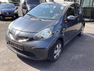 Vrakbiler auto Toyota Aygo Aygo (B10), Hatchback, 2005 / 2014 1.0 12V VVT-i 2005/10
