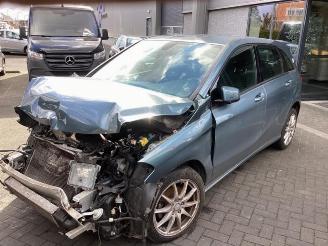 Salvage car Mercedes B-klasse B (W246), Hatchback, 2011 / 2018 1.6 B-180 BlueEFFICIENCY Turbo 16V 2013/6