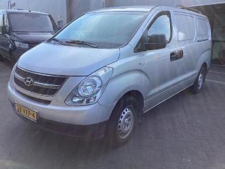 Vrakbiler auto Hyundai H-300 H-300, Van, 2008 2.5 CRDi 2008/11