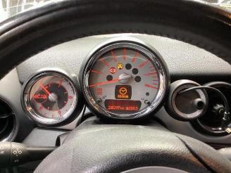 Mini One Mini Open (R57), Cabrio, 2007 / 2015 1.6 16V One picture 11