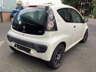 Peugeot 107 107, Hatchback, 2005 / 2014 1.0 12V picture 5