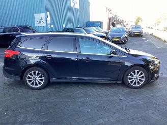 Ford Focus 1.0 Titanium picture 4