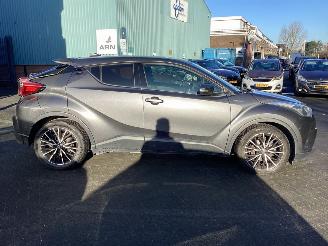 Toyota C-HR 1.8 Hybrid Dynamic picture 4