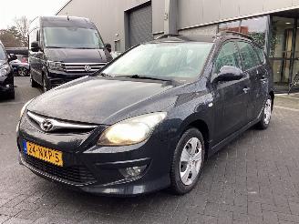 skadebil auto Hyundai I-10  2011/1
