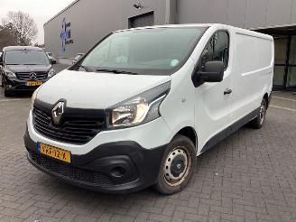 Voiture accidenté Renault Trafic  2019/4