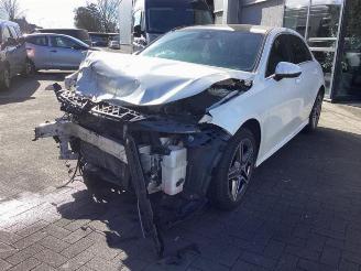 Coche siniestrado Mercedes A-klasse A (177.0), Hatchback, 2018 / 2026 1.3 A-200 Turbo 16V 2018/6