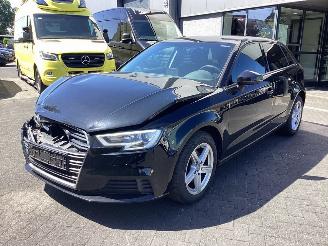 Coche accidentado Audi A3 30 TFSI Pro Line 2018/11