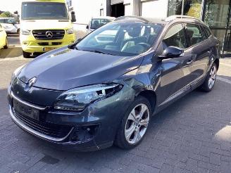 Vrakbiler auto Renault Mégane Megane III Grandtour (KZ), Combi 5-drs, 2008 / 2016 1.2 16V TCE 115 2013/3