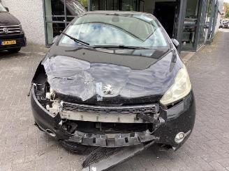 Peugeot 208 208 I (CA/CC/CK/CL), Hatchback, 2012 / 2019 1.4 16V picture 2