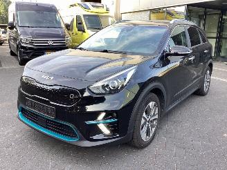 skadebil auto Kia e-Niro Edition 64 kWh 2021/10