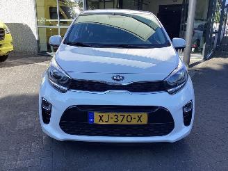 Kia Picanto 1.0 CVVT Design Edition picture 2