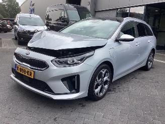 Avarii autoturisme Kia Ceed 1,6 GDI PHEV Exutive line 2021/1