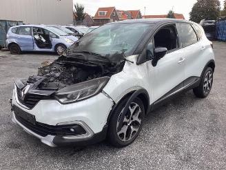 Salvage car Renault Captur Captur I (2R), SUV, 2013 1.3 TCE 150 16V 2019/10