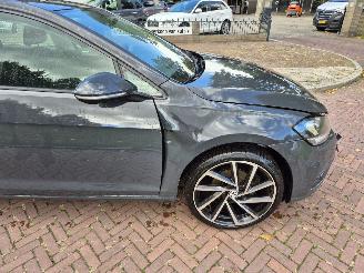 Volkswagen Golf 1.0 TSI Trendline picture 6