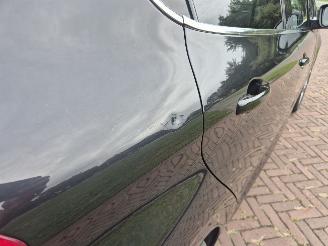 Peugeot 208 1.4 VTi Allure picture 10