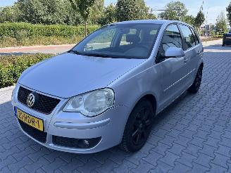 škoda osobní automobily Volkswagen Polo 1.4-16V Optive 5 Deurs Airco 2008/10