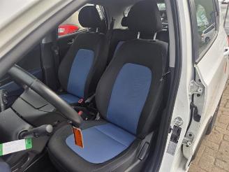 Hyundai I-10 i10 (B5), Hatchback, 2013 / 2019 1.2 16V picture 6