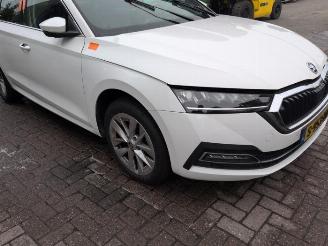 Autoverwertung Skoda Octavia Octavia Combi (NXAC), Combi 5-drs, 2019 1.0 TSI 12V 2023/3