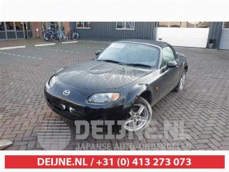 Vrakbiler auto Mazda MX-5 MX-5 (NC18/1A), Cabrio, 2006 / 2014 1.8i 16V 2007