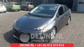 Coche siniestrado Toyota Prius Prius (ZVW5), Hatchback, 2015 / 2022 1.8 16V Hybrid 2018/7