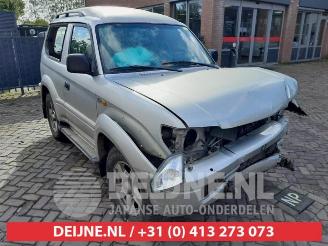 Coche siniestrado Toyota Landcruiser-90 Land Cruiser 90 (J9), Terreinwagen, 1996 / 2002 3.0 D-4D 90 16V 2002/1