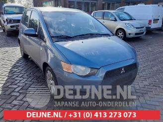 Coche siniestrado Mitsubishi Colt Colt (Z2/Z3), Hatchback, 2004 / 2012 1.3 16V 2009/4