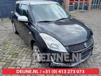 Auto da rottamare Suzuki Swift Swift (ZA/ZC/ZD), Hatchback, 2010 / 2017 1.2 16V 2013/4