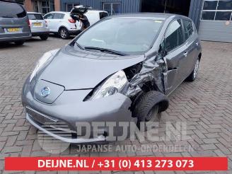 Nissan Leaf Leaf (ZE0), Hatchback, 2010 / 2017 Leaf picture 3