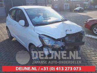 Coche siniestrado Hyundai I-10 i10, Hatchback, 2019 1.0 12V 2023/9