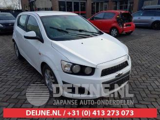 Salvage car Chevrolet Aveo Aveo, Hatchback, 2011 / 2015 1.4 16V 2011/4