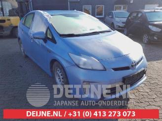 Uttjänta bilar auto Toyota Prius Prius (ZVW3), Hatchback, 2009 / 2016 1.8 16V Plug-in 2013/12