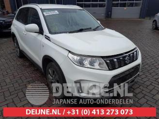 Salvage car Suzuki Vitara Vitara (LY/MY), SUV, 2015 1.0 Booster Jet Turbo 12V 2019