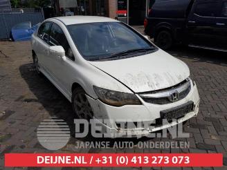 Vrakbiler auto Honda Civic Civic (FA/FD), Sedan, 2005 / 2012 1.3 Hybrid 2010/9