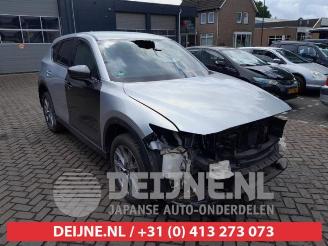 Vrakbiler auto Mazda CX-5 CX-5 (KF), SUV, 2016 2.5 SkyActiv-G 194 16V 2WD 2018