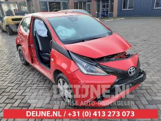 Coche siniestrado Toyota Aygo Aygo (B40), Hatchback, 2014 1.0 12V VVT-i 2015