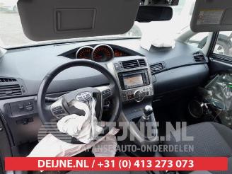 Toyota Verso Verso, MPV, 2009 / 2018 1.8 16V VVT-i picture 18