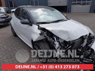 Vrakbiler auto Toyota Yaris Yaris IV (P21/PA1/PH1), Hatchback, 2020 1.5 12V Hybrid 115 2022/4