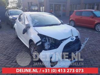 Vrakbiler auto Toyota Yaris Yaris IV (P21/PA1/PH1), Hatchback, 2020 1.5 12V Hybrid 115 2023/4