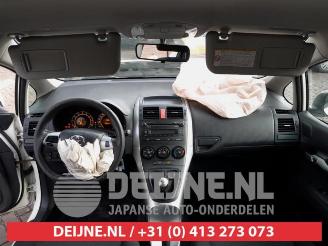 Toyota Auris Auris (E15), Hatchback, 2006 / 2012 1.33 Dual VVT-I 16V picture 18